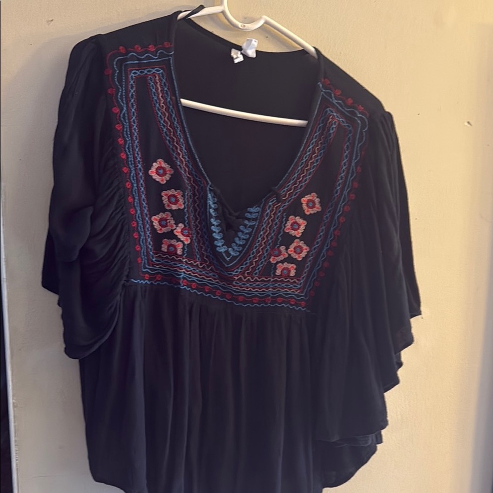 Japna  Black Embroidered Medium 3/4 sleeve blouse